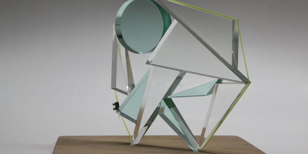 ATELIÉR DESIGN SKLA PŘEDSTAVÍ PRÁCE STUDENTŮ I ABSOLVENTŮ V GALERII SÝPKA.