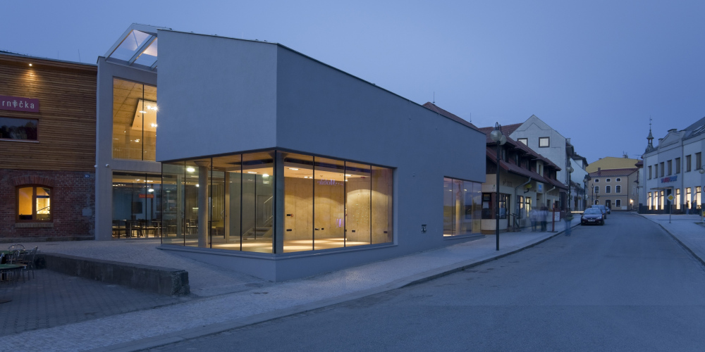 Architektonická výstava Kamila Mrvy představí průřez tvorbou jeho ateliéru