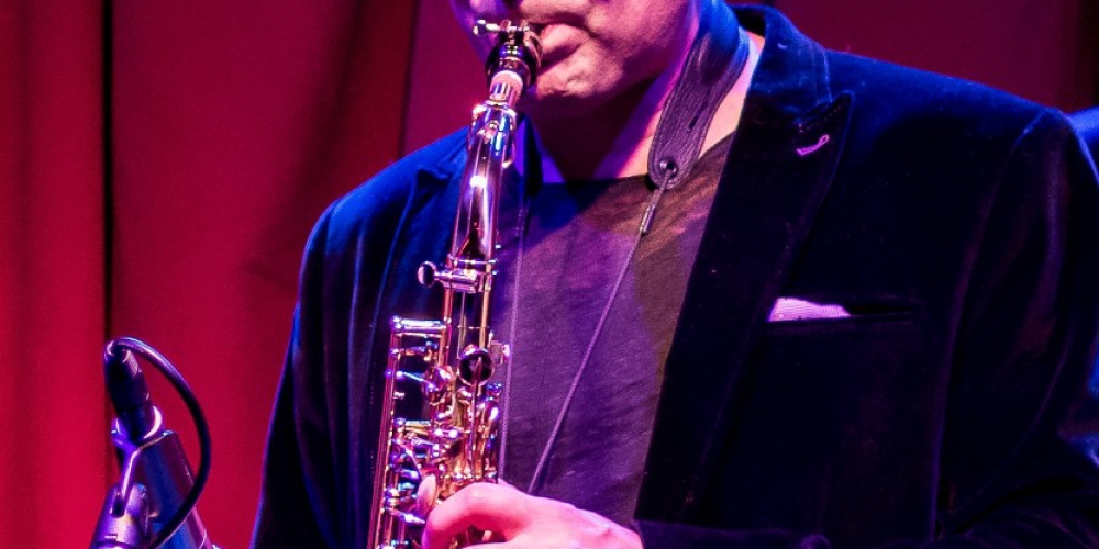Nejlepší newyorský saxofonista míří na Malou scénu za oponou