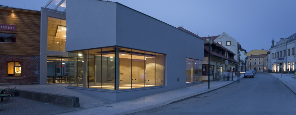 Architektonická výstava Kamila Mrvy představí průřez tvorbou jeho ateliéru