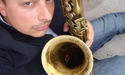 Přední britský saxofonista Alex Garnett zahraje na Malé scéně za oponou