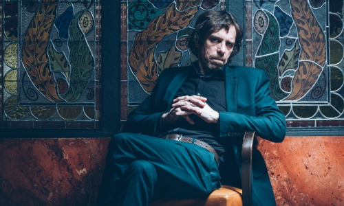 Britský kytarista Justin Lavash přiveze moderně pojaté písničkářství