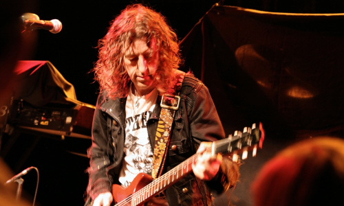 Australský kytarový mág Gwyn Ashton zavítá do M-klubu