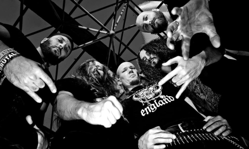 Kdo je pověrčivý nesmí do M-klubu aneb pořádný metalový nátřesk v pátek třináctého