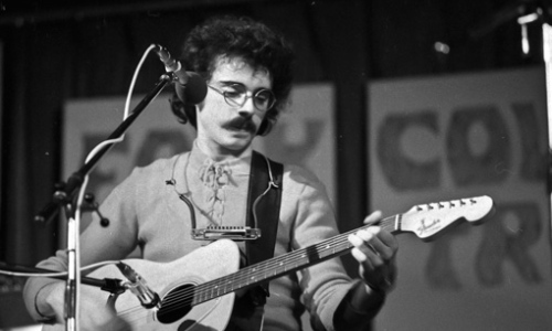 Pavol Hammel přijede jen s kytarou a harmonikou jako v 70. letech