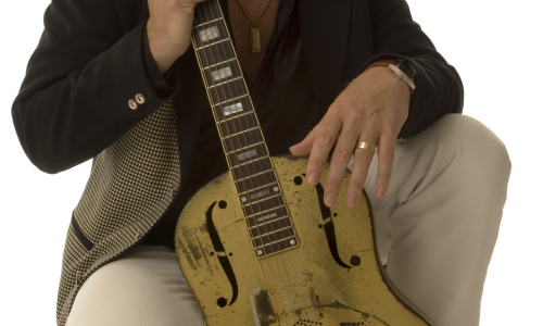 Velvyslanec britského blues Eddie Martin zahraje na Malé scéně za oponou