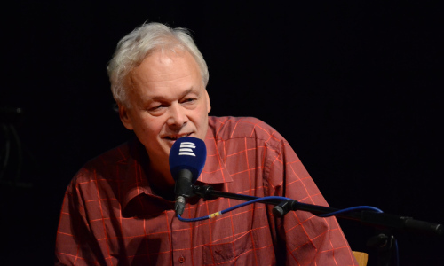 Jiří Plocek se vrací na Malou scénu za oponou